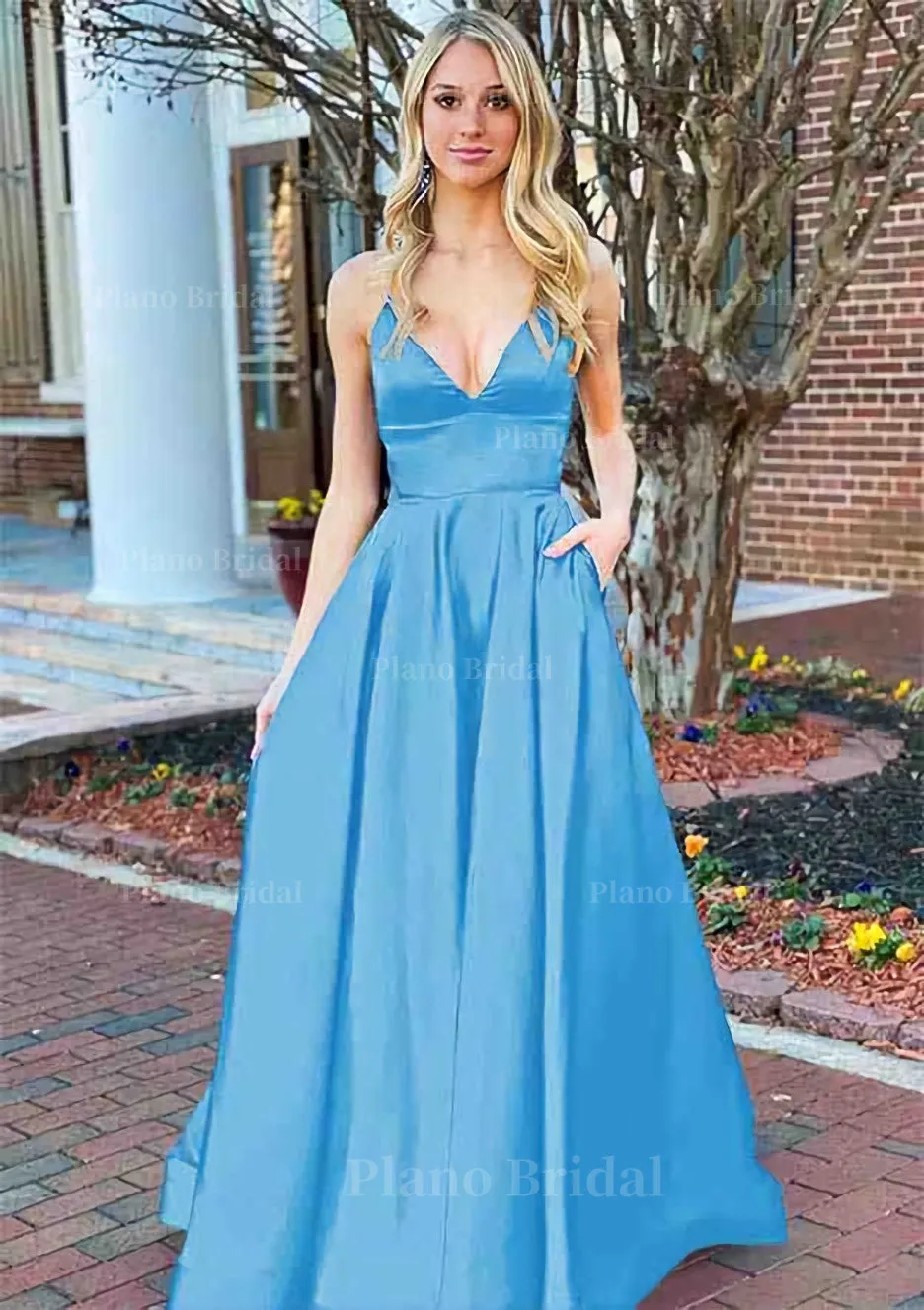 A-line V Neck Sleeveless Charmeuse Long/Floor-Length Prom Dress With Pockets