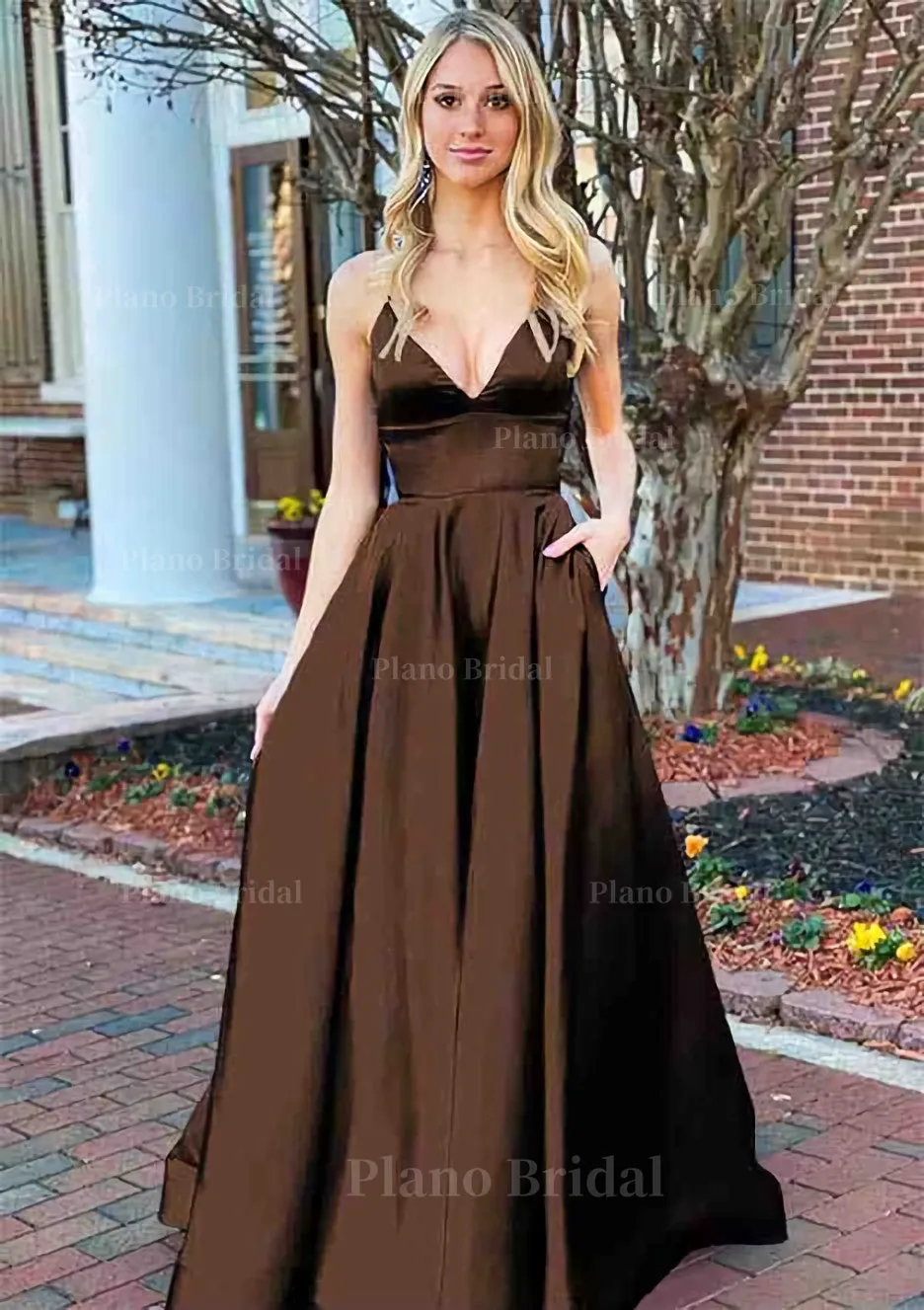 A-line V Neck Sleeveless Charmeuse Long/Floor-Length Prom Dress With Pockets