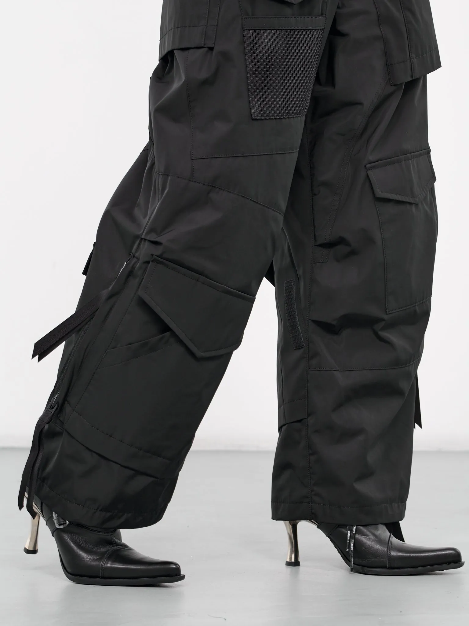 Asymmetric Cargo Pants (JM-P003-051-BLACK)