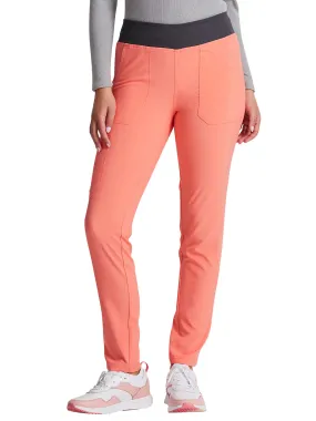 EDS Essentials - Mid Rise Tapered Leg Pull-on Pant