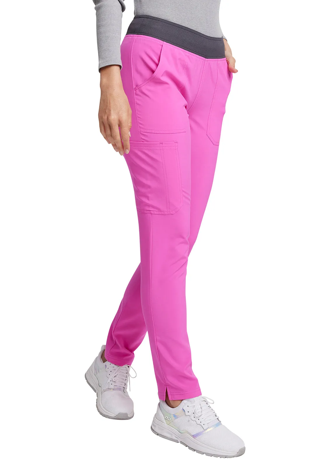 EDS Essentials - Mid Rise Tapered Leg Pull-on Pant