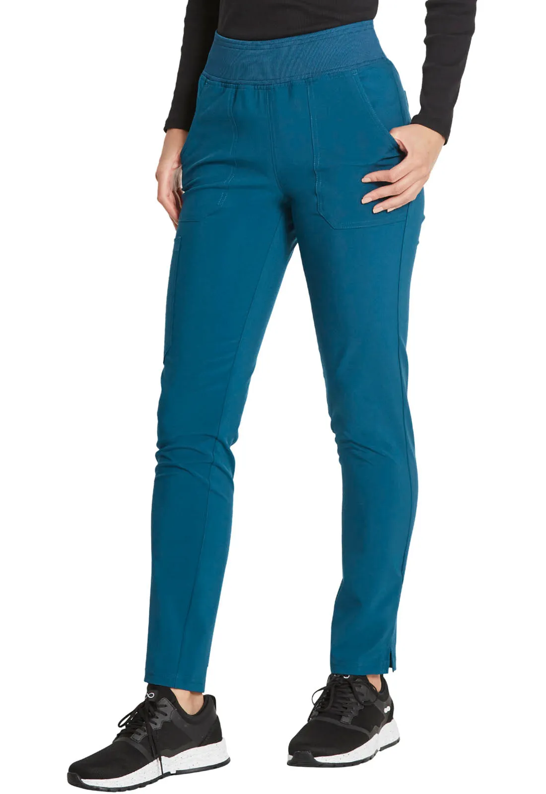 EDS Essentials - Mid Rise Tapered Leg Pull-on Pant