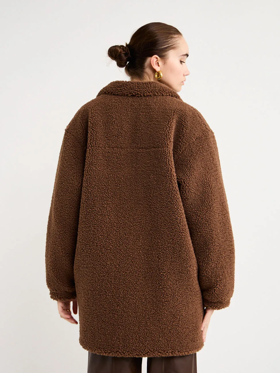 Ena Pelly Carla Teddy Faux Fur Shacket in Tabacco