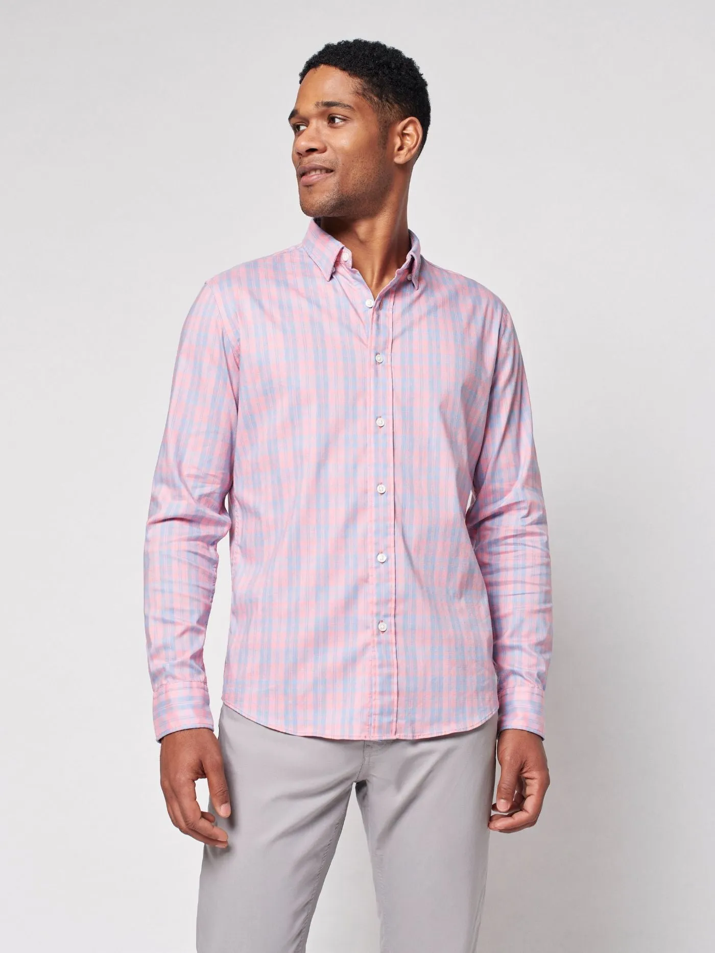 Faherty The Movement Shirt in Summer Rose Plaid