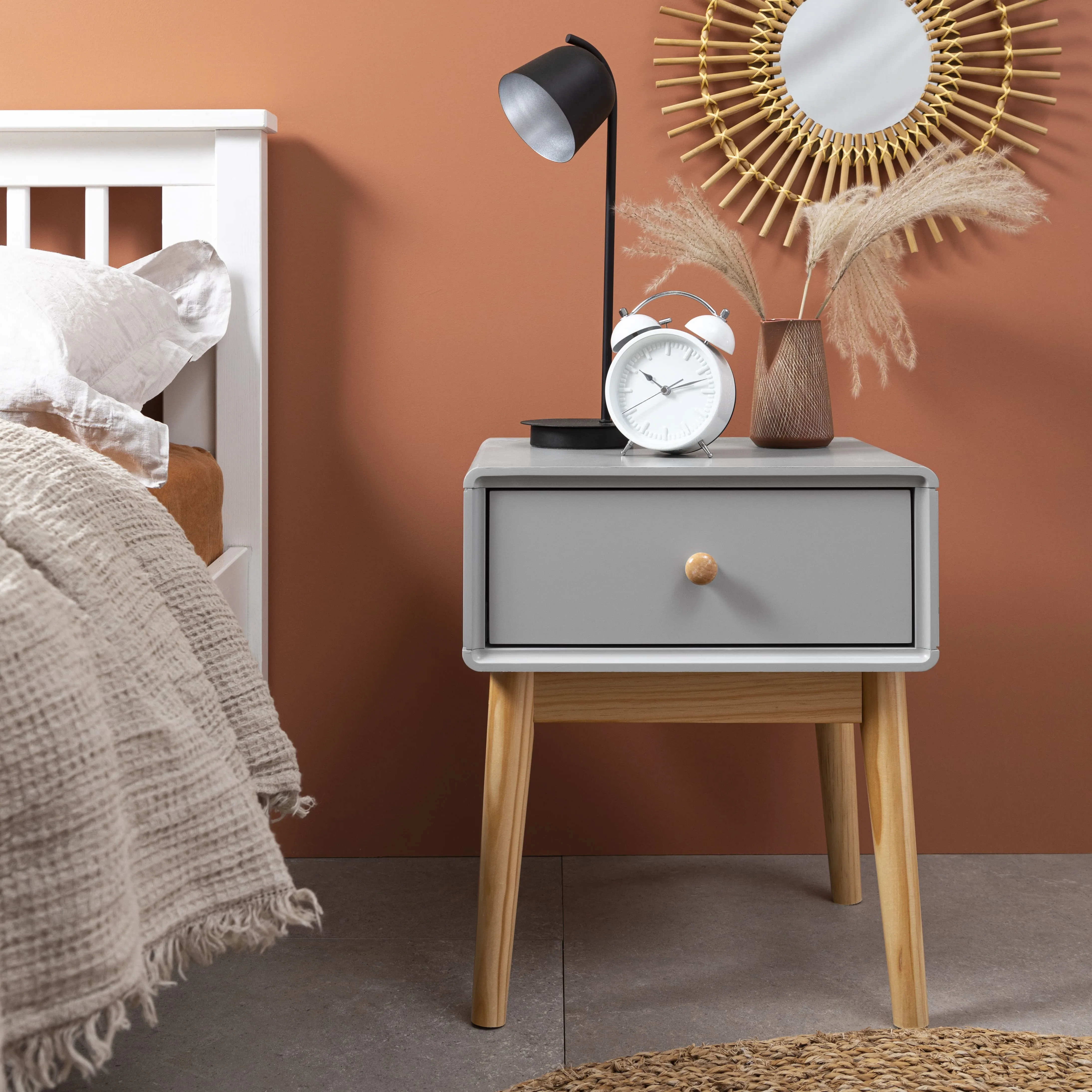 Frank Side Table in Light Grey