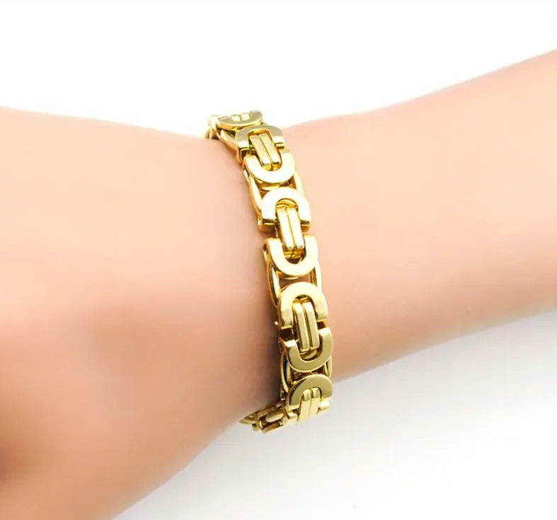 Gold Trending Bracelet