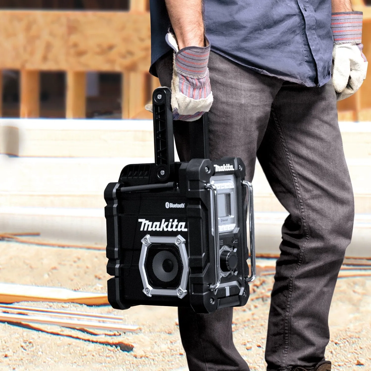 Makita (XRM06B-R) 18V LXT® / 12V max CXT® Cordless/Corded Bluetooth® Job Site Radio (Tool Only) (Factory Reconditioned)