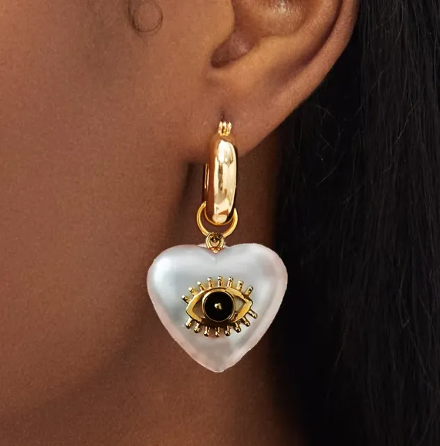 Nacar heart earring