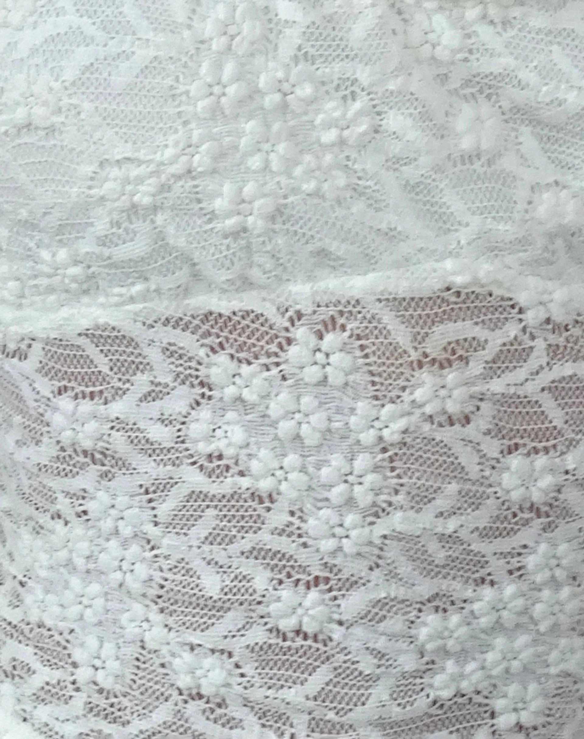 Rufte Top in Lace Ivory