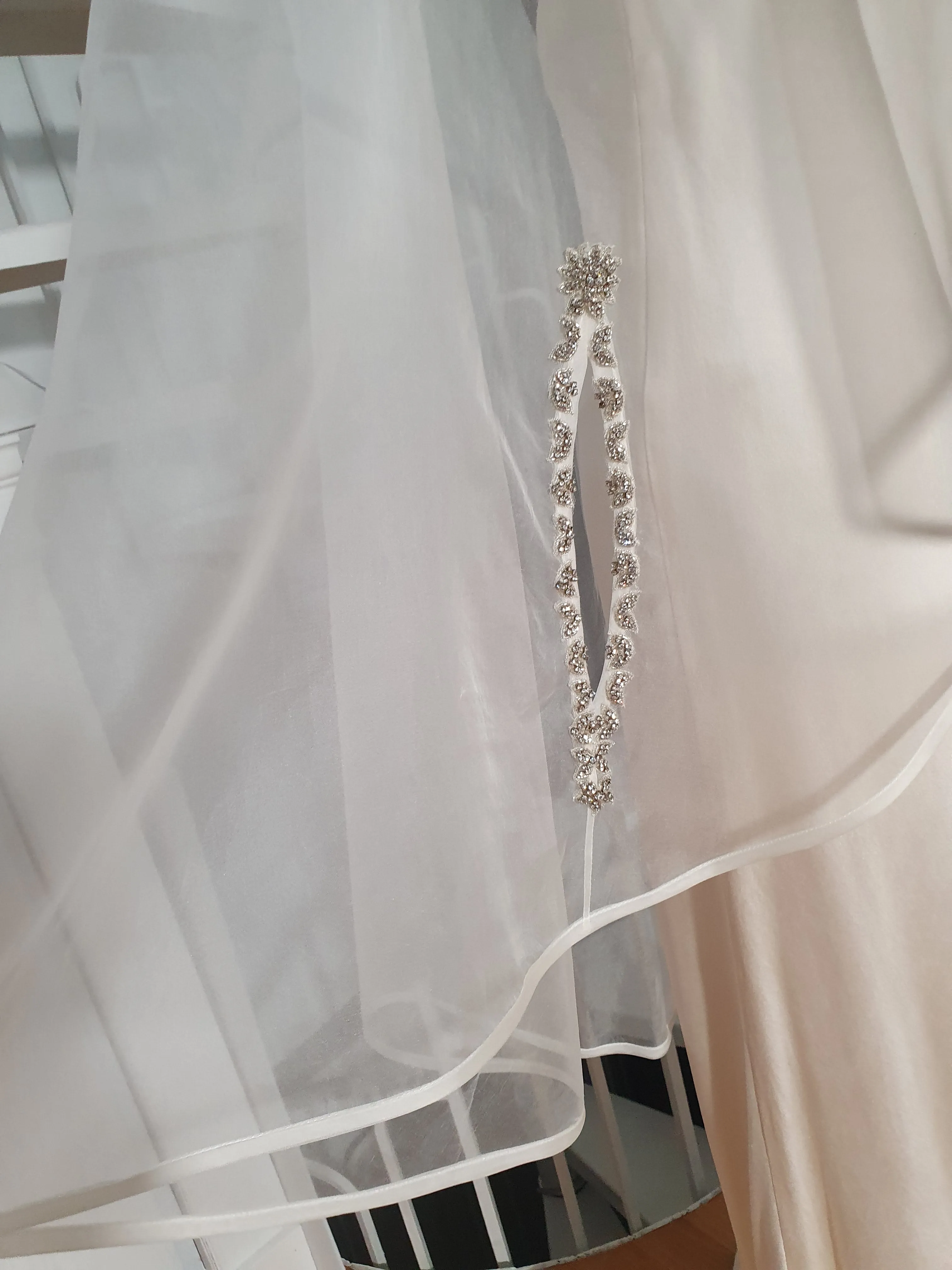 VC9: Silk organza veil cape with crystal details at neck and arm holes